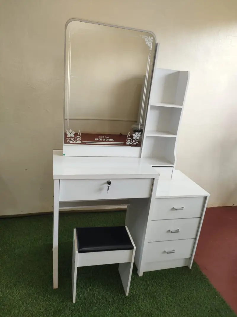 Rectangular Dressing Mirror with Stool 1